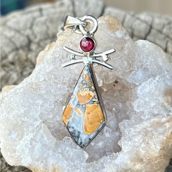 NEW! Maligano Jasper & Garnet Necklace - Picture 7 of 9